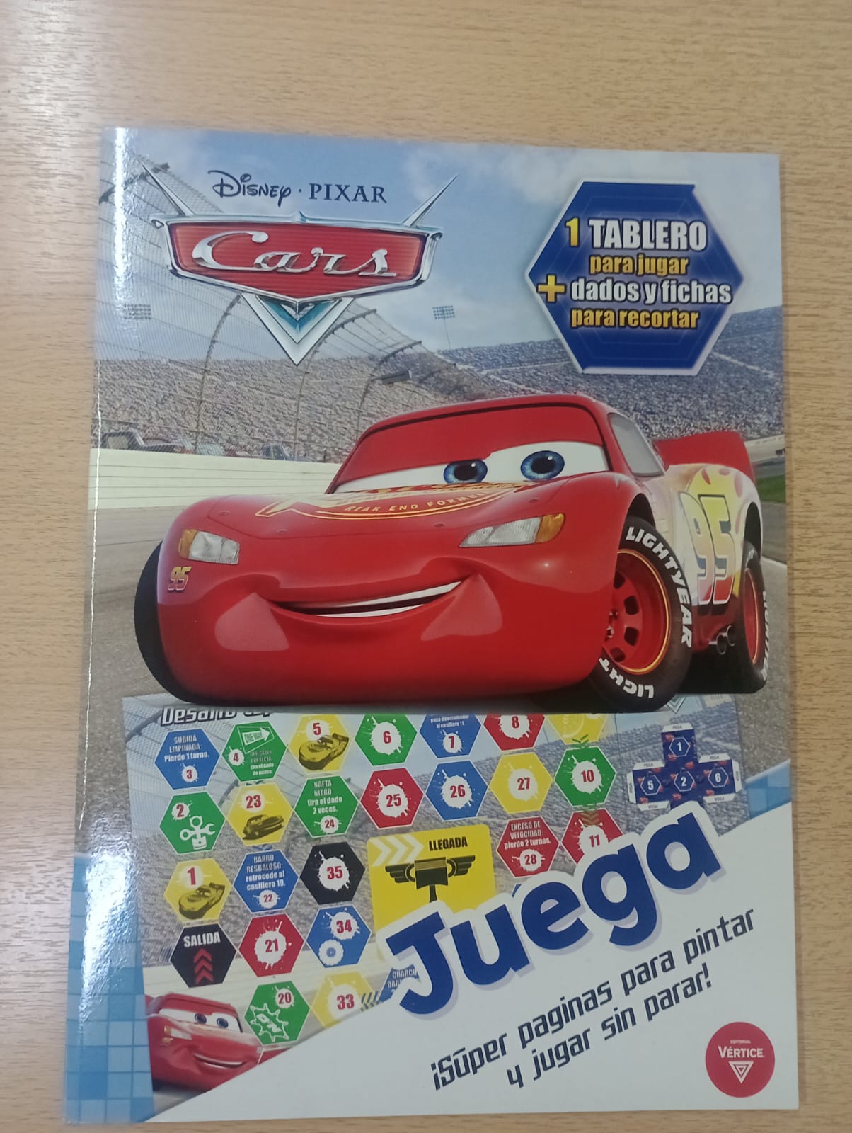 CARS JUEGA Y