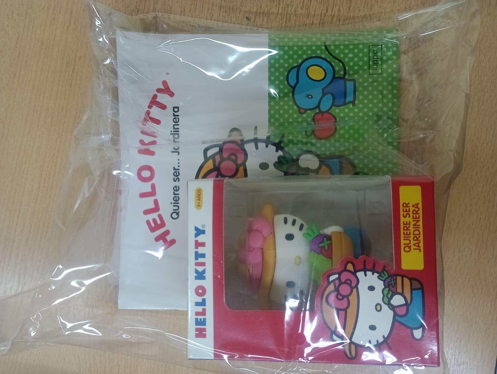 HELLO KITTY