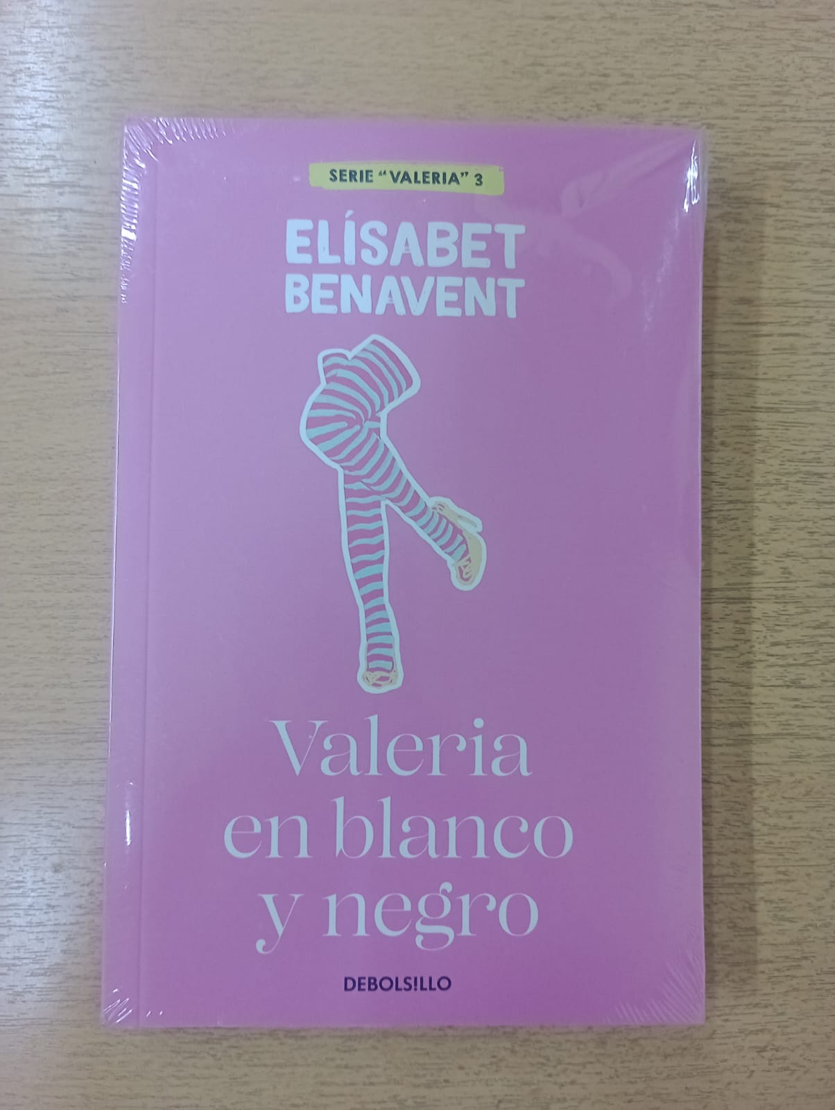 SERIE VALERIA